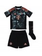 Bayern Munich Alphonso Davies #19 Replika Borta Kläder Barn 2024-25 Kortärmad (+ byxor)